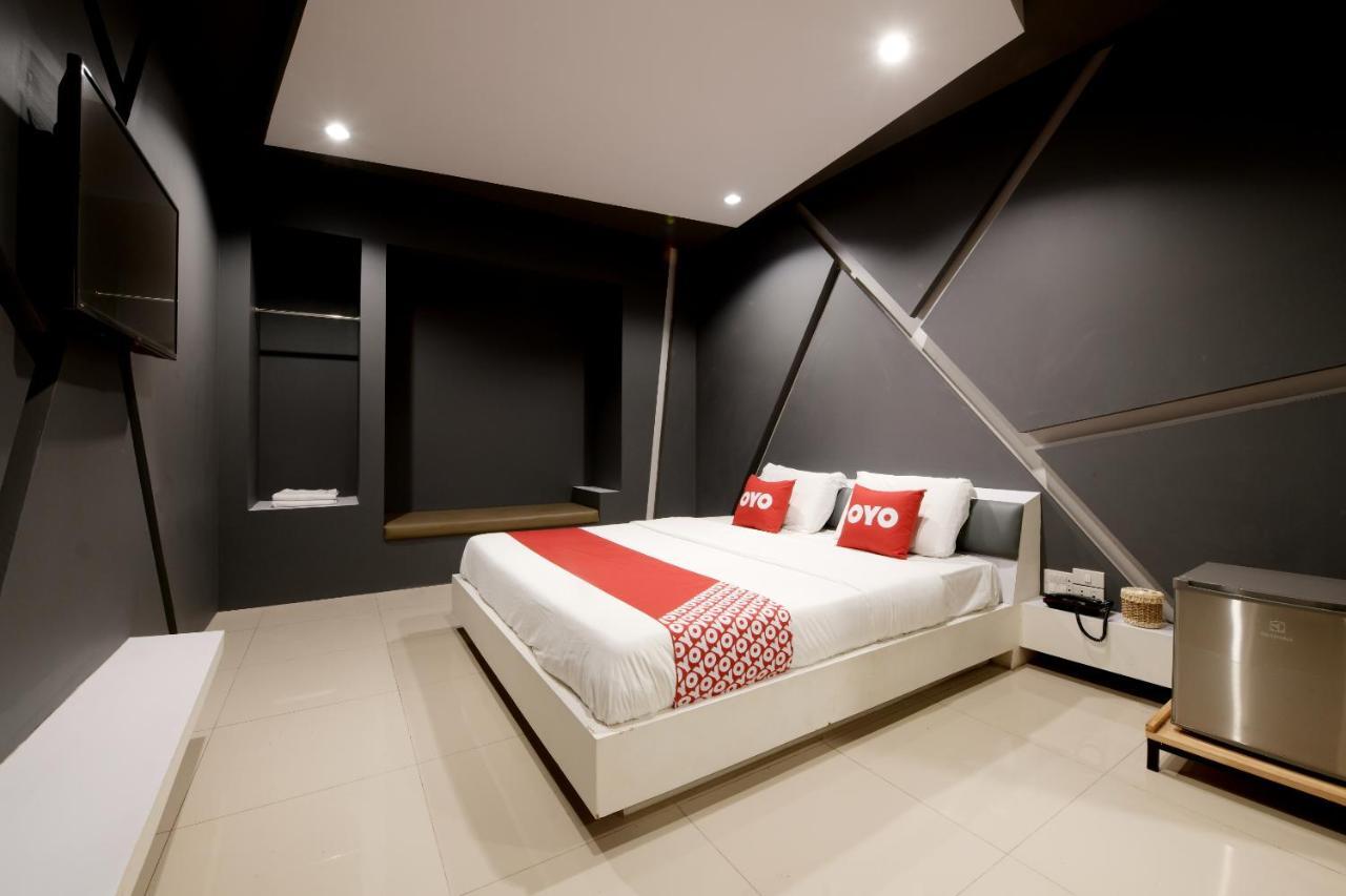 Sriracha Hotel And Spa Ban Huai Yai Phrom Kültér fotó